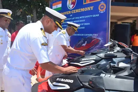 भारत ने श्रीलंका को राहत सामग्री और समुद्री सुरक्षा उपकरण दिए