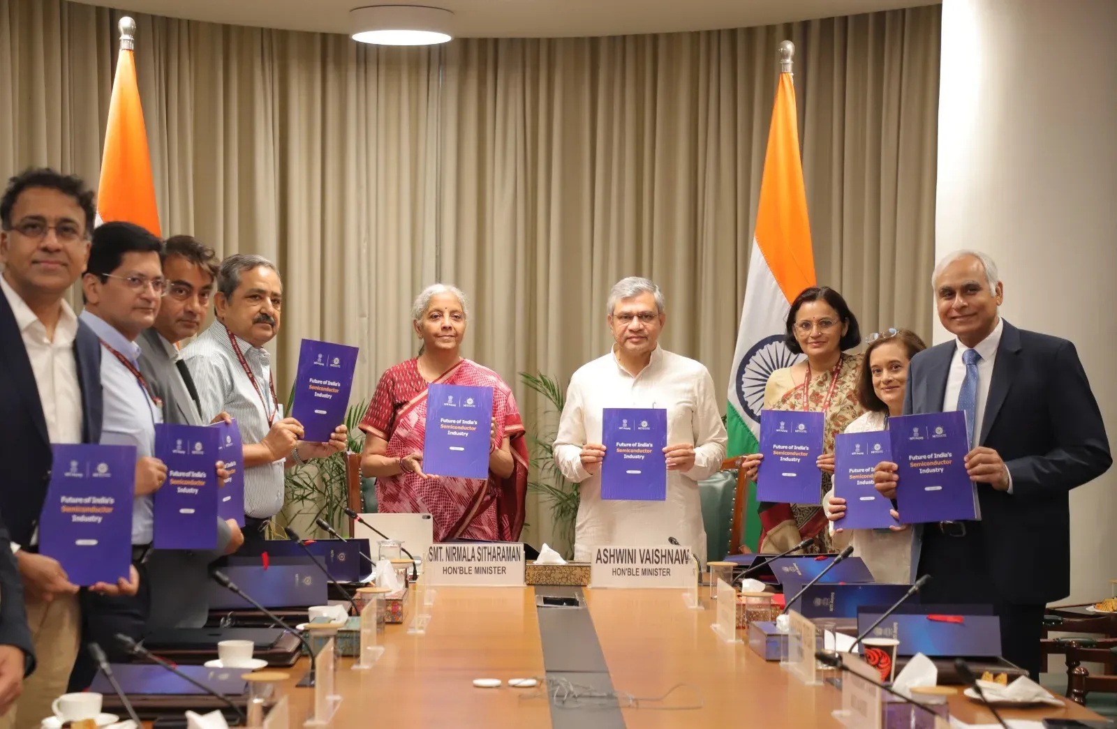 नीति आयोग का 10 साल का सेमीकंडक्टर रोडमैप जारी, 2035 तक $120-150 अरब के इकोसिस्टम का लक्ष्य