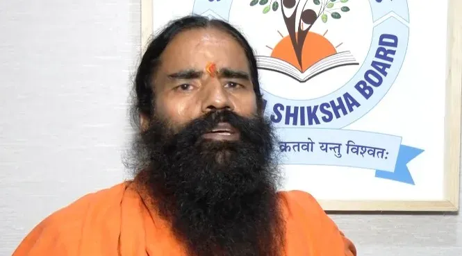 भगवा और भगवान राम का अपमान गंभीर अपराध: बाबा रामदेव का पप्पू यादव के संसद-प्रदर्शन पर कड़ा जवाब