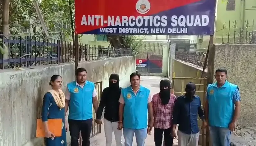 दिल्ली में अंतरराज्यीय गांजा तस्करी नेटवर्क ध्वस्त, 26.466 किलो बरामद; तीन गिरफ्तार