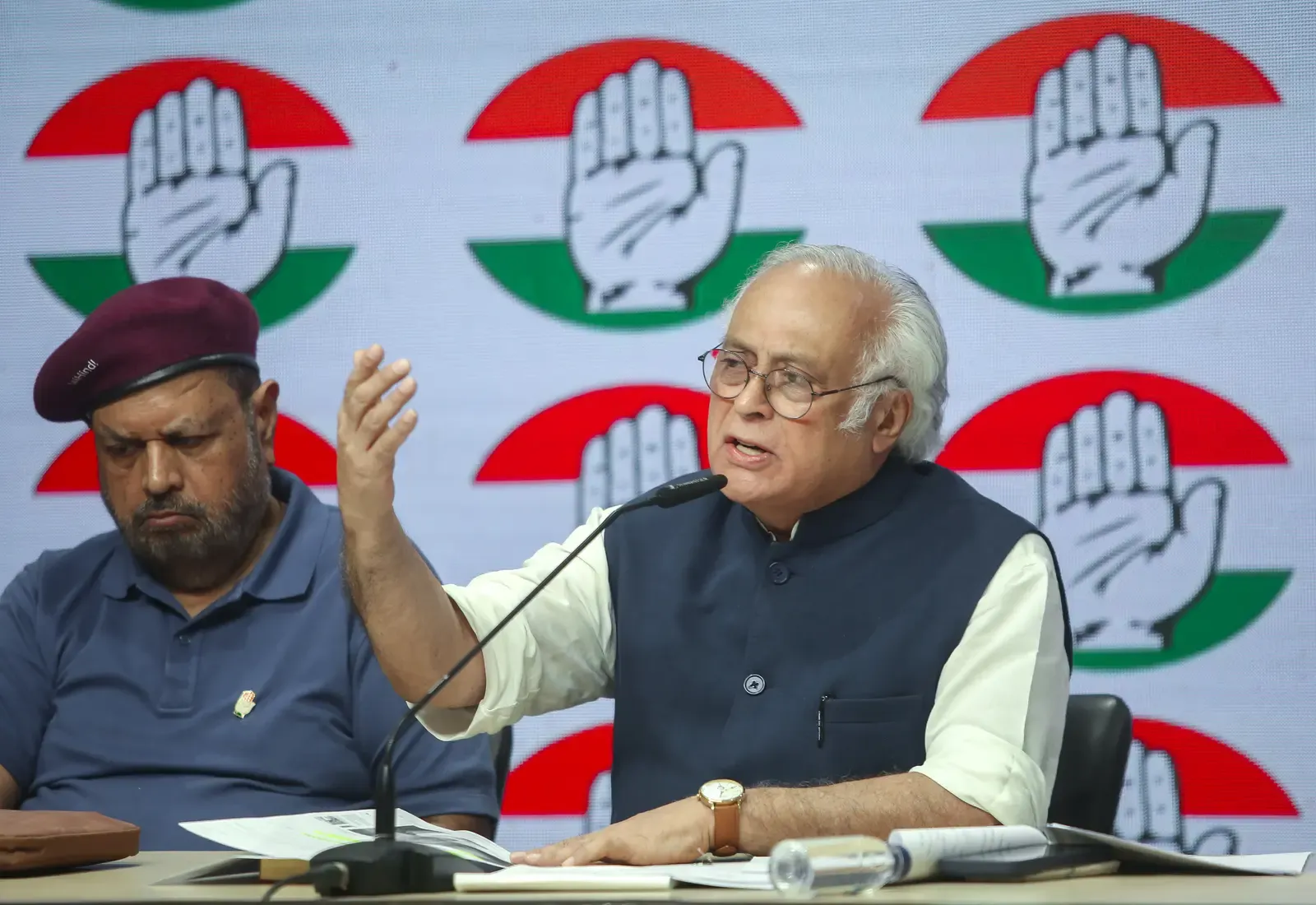 जयराम रमेश का BJP पर हमला: संसद का अपमान और CEC नियुक्ति पर उठाए गंभीर सवाल