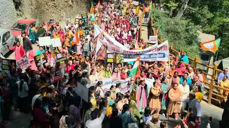 शिमला में भाजपा महिला मोर्चा की पदयात्रा में उमड़ा जनसैलाब, महिलाओं की ताकत का प्रदर्शन