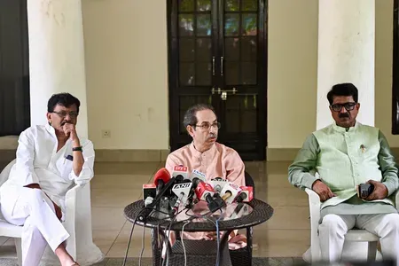 जंतर-मंतर का आंदोलन तानाशाही के खिलाफ युवाओं का महोत्सव था : शिवसेना (यूबीटी)
