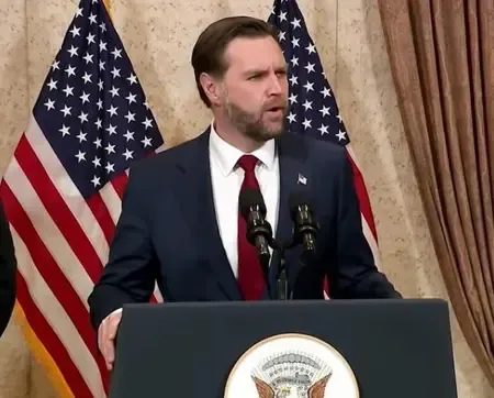 अमेरिका-ईरान की बातचीत रही बेनतीजा, पाकिस्तान से रवाना हुए जेडी वेंस