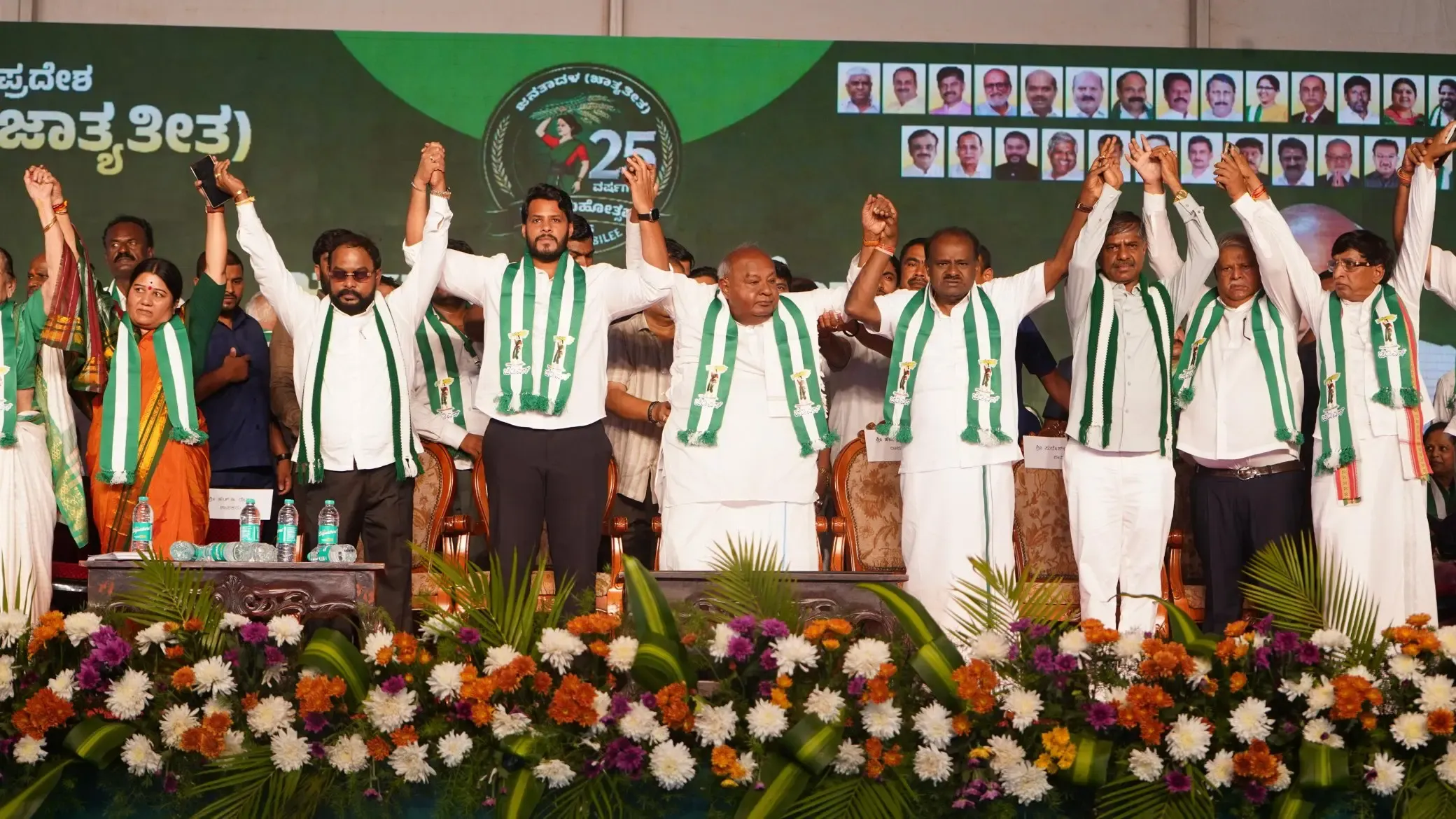 कर्नाटक: एचडी देवे गौड़ा का सिद्धारमैया पर तीखा हमला, कहा- 'सामाजिक न्याय का पालन नहीं करते'