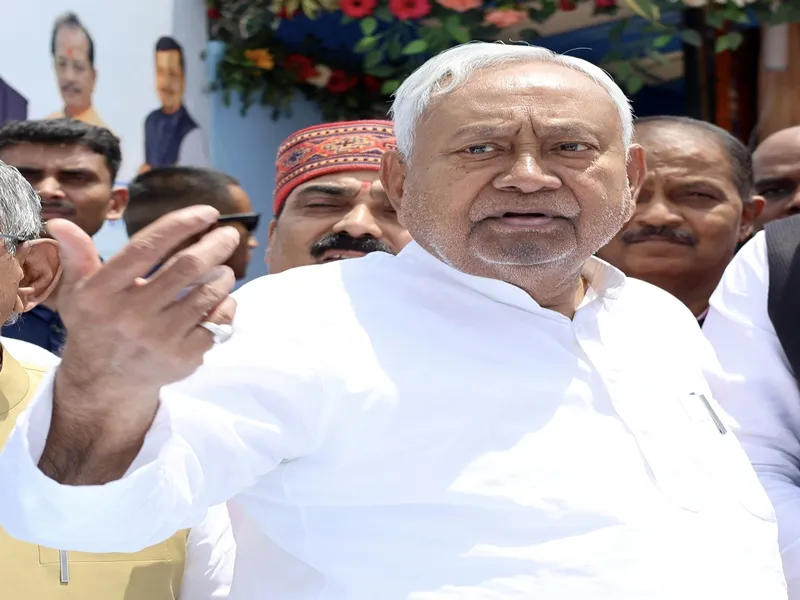 क्या बिहार के सीएम नीतीश कुमार को बड़ा झटका लगा है? पूर्व सांसद समेत कई नेता आरजेडी में शामिल हुए