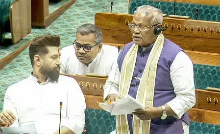 जनसंख्या वृद्धि पर संकीर्ण सोच गलत: मांझी बोले — बच्चा पैदा होता है तो हाथ-दिमाग भी लाता है