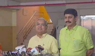 कर्नाटक में बिजली क्षेत्र के निजीकरण पर BJP का विरोध, किसानों के सड़क पर उतरने की चेतावनी