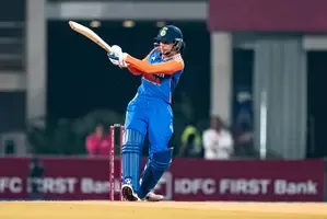 आईसीसी महिला वनडे रैंकिंग: एक पायदान नीचे फिसलीं मंधाना, नंबर-1 पर नैट साइवर-ब्रंट का कब्जा
