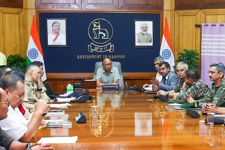 मणिपुर के सीएम ने सुरक्षा हालात का लिया जायजा, अंतर-राज्यीय बस सेवाएं जल्द शुरू करने पर दिया जोर