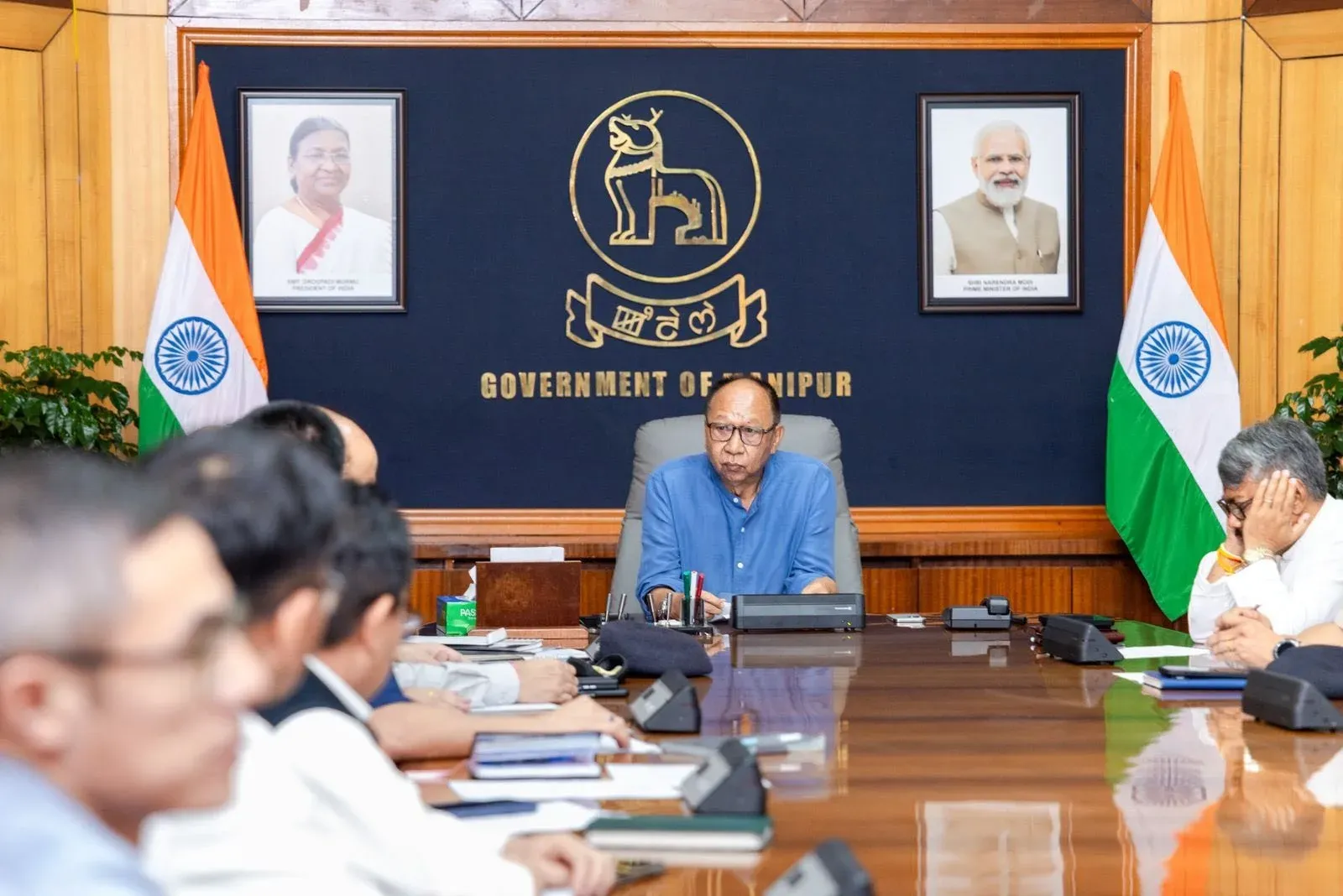 मणिपुर कैबिनेट का बड़ा फैसला: VIP काफिले छोटे होंगे, विदेश यात्राओं पर रोक, 173 नर्स पद भरे जाएंगे