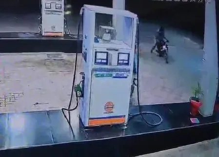पंजाब: गुरदासपुर में भाजपा नेता पर बदमाशों ने की गोलीबारी, बाल-बाल बची जान