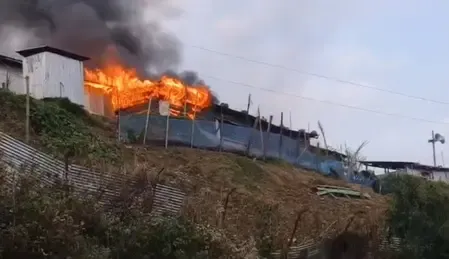 मणिपुर:  एनएससीएन-आईएम ऑफिस में भीड़ ने लगाई आग, इलाके में बढ़ा तनाव 