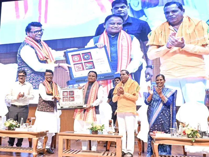 ओडिशा CM माझी ने मजदूर दिवस पर ₹10 प्रतिदिन वेतन वृद्धि का ऐलान, 5 लाख श्रमिकों को मिला नया पंजीकरण