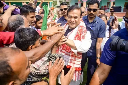 असम में मिशन वसुंधरा: 23 लाख परिवारों को मिला भूमि अधिकार, मुख्यमंत्री सरमा का बयान