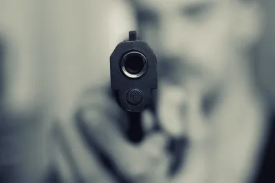 क्या मध्य प्रदेश के मुरैना में 4 लाख रुपए के कर्ज को लेकर गोलीबारी हुई?