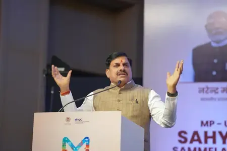 'एमपी-यूपी सहयोग सम्मेलन' के दौरान काशी विश्वनाथ और महाकालेश्वर ट्रस्टों के बीच एमओयू