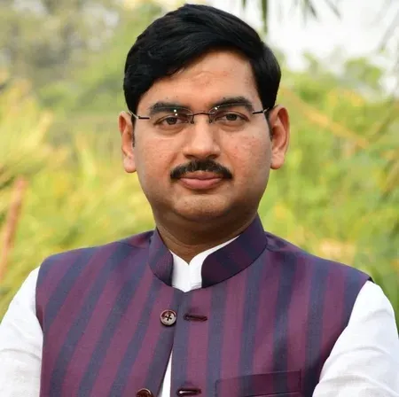 मध्य प्रदेश भाजपा ने महिला शराब दुकान वायरल दावों को नकारा, कहा — यह कांग्रेस का 2020 का प्रस्ताव था