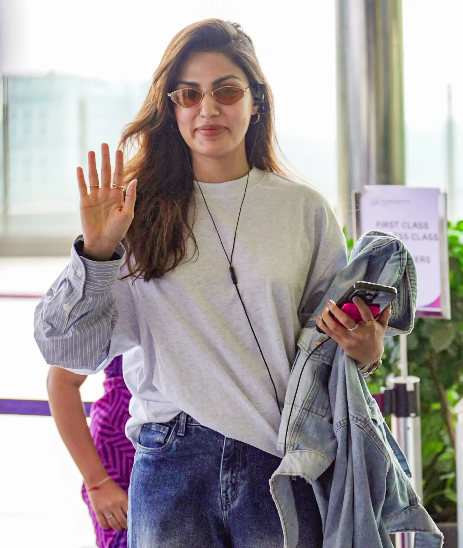 रिया चक्रवर्ती का बैंक खाता डीफ्रीज: मुंबई NDPS कोर्ट ने NCB को ठहराया प्रक्रिया में विफल