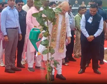 अमित शाह का संकल्प: 2029 तक गांधीनगर में 20% हरित आवरण, हर छत पर सोलर पैनल का आह्वान