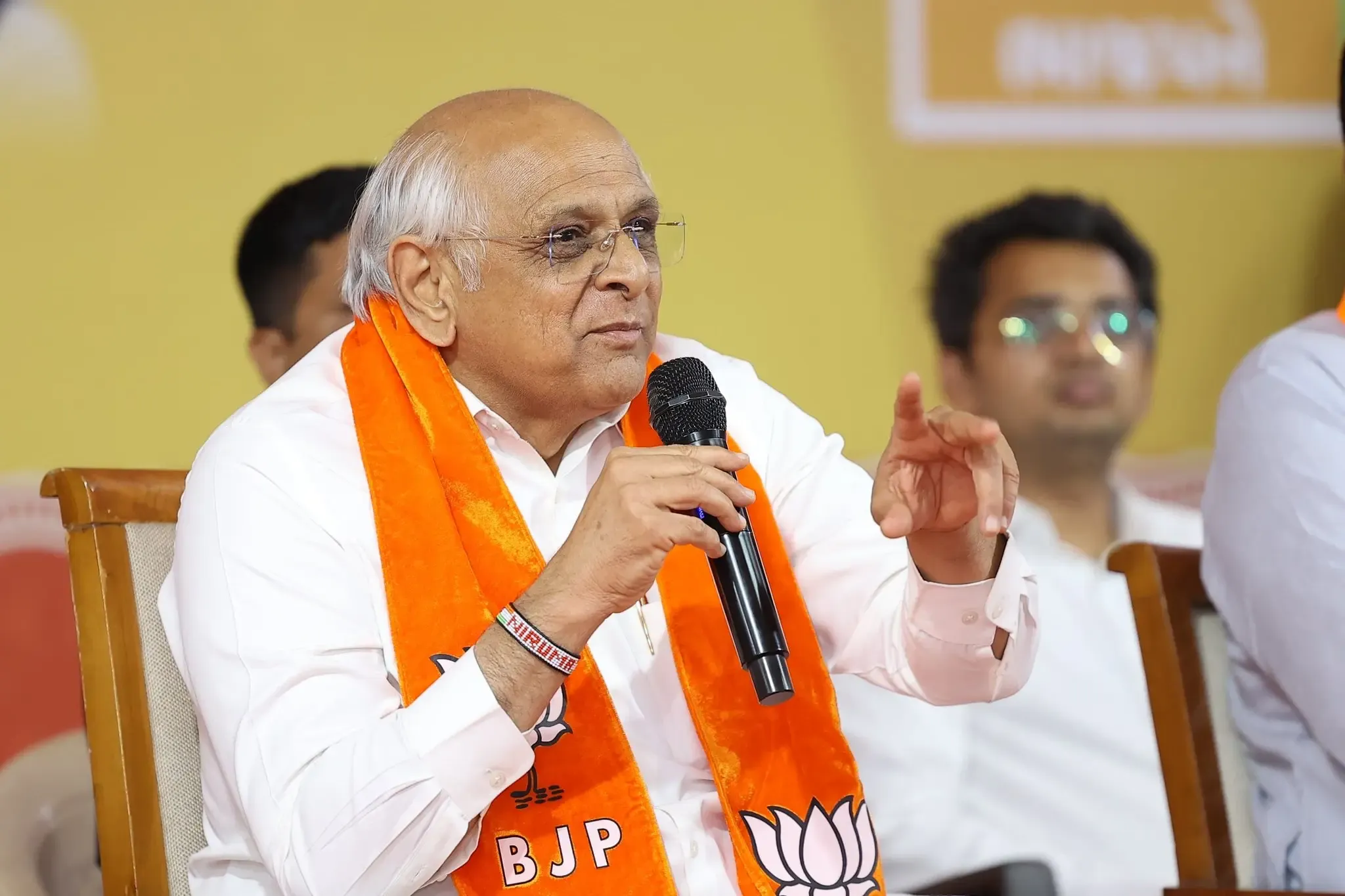 मेहसाणा के खेतों में नर्मदा नहर का पानी, मुख्यमंत्री भूपेंद्र पटेल ने साझा किया विकास की नई कहानी