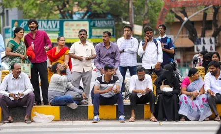 नीट यूजी री-एग्जाम 2026: तेलंगाना-आंध्र प्रदेश में 1.37 लाख छात्रों ने दी परीक्षा, शांतिपूर्ण रहा आयोजन