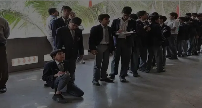 गुजरात सरकार का बड़ा फैसला: स्कूलों में बिना लिखित अनुमति प्रवेश बंद, फोटोग्राफी-वीडियोग्राफी पर भी रोक