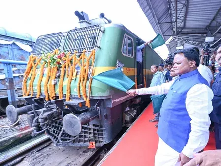 सोमनाथ स्वाभिमान यात्रा-2026: ओडिशा CM मांझी ने 1,100 श्रद्धालुओं को भुवनेश्वर से किया रवाना