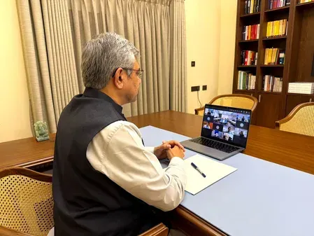 ओडिशा सरकार ने Intel और 3DGS के साथ सेमीकंडक्टर सबस्ट्रेट मैन्युफैक्चरिंग MOU किया, वैष्णव ने दी बधाई