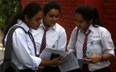 तेलंगाना में 10वीं कक्षा की परीक्षा में 5 लाख से अधिक छात्रों की भागीदारी