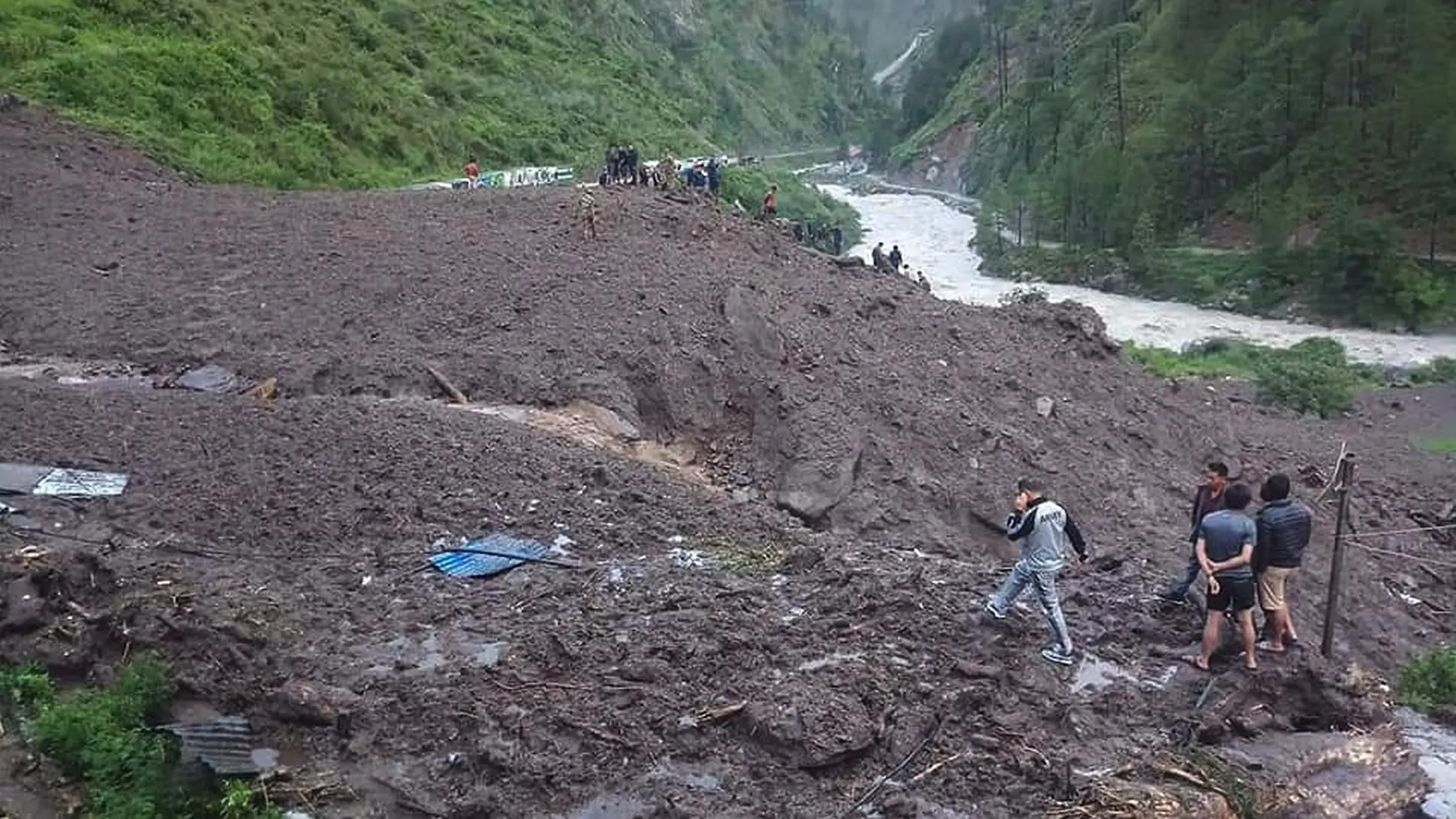 क्या नेपाल में कुदरत का कहर बरसा? भारी बारिश से भूस्खलन में 14 लोगों की जान चली गई