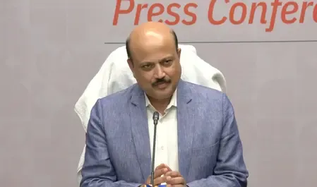 सप्लाई चेन पर असर कम करने के लिए काम कर रही सरकार, फार्मा सेक्टर पर कोई असर नहीं : वाणिज्य सचिव राजेश अग्रवाल