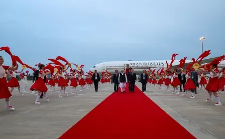 पीएम मोदी चीन के तियानजिन पहुंचे, एससीओ समिट में होंगे शामिल