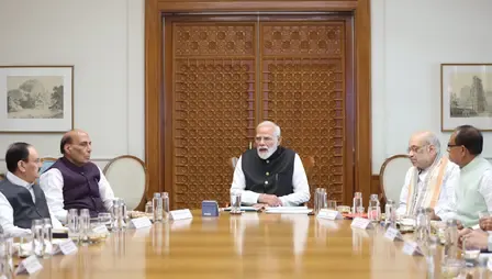पश्चिम एशिया संकट के बीच पीएम मोदी की उच्चस्तरीय बैठक, ईंधन-एलपीजी की निर्बाध आपूर्ति पर मंथन