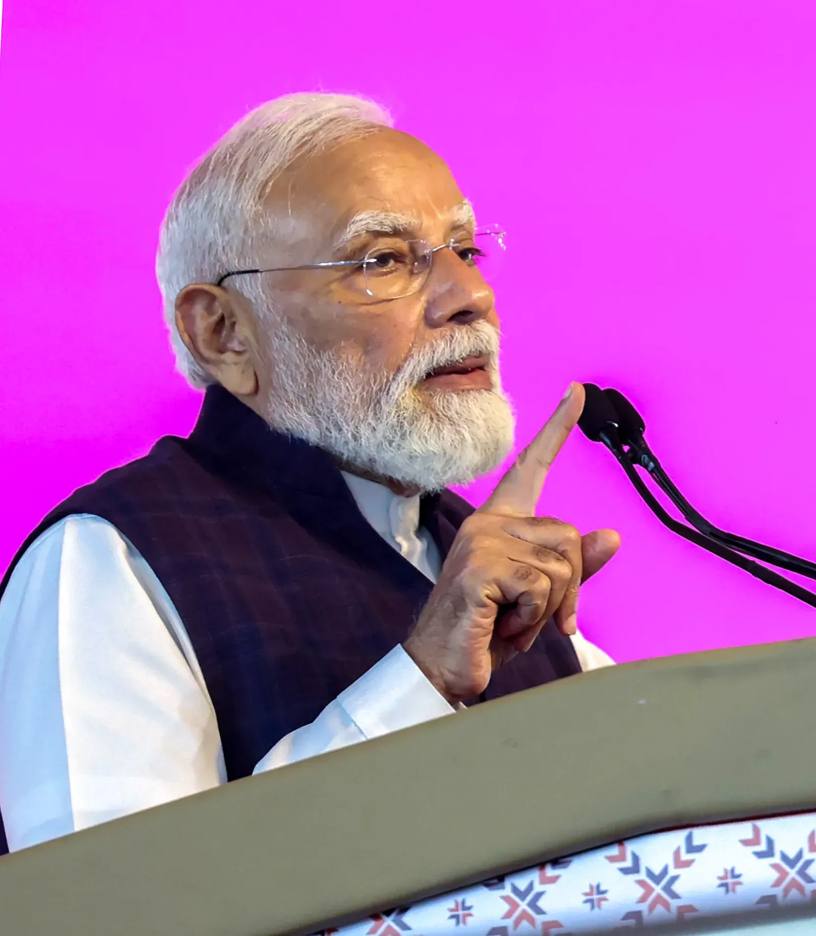 गुजरात बाढ़: PM मोदी ने CM भूपेंद्र पटेल से की बात, वलसाड के लिए NDRF की 2 अतिरिक्त टीमें एयरलिफ्ट