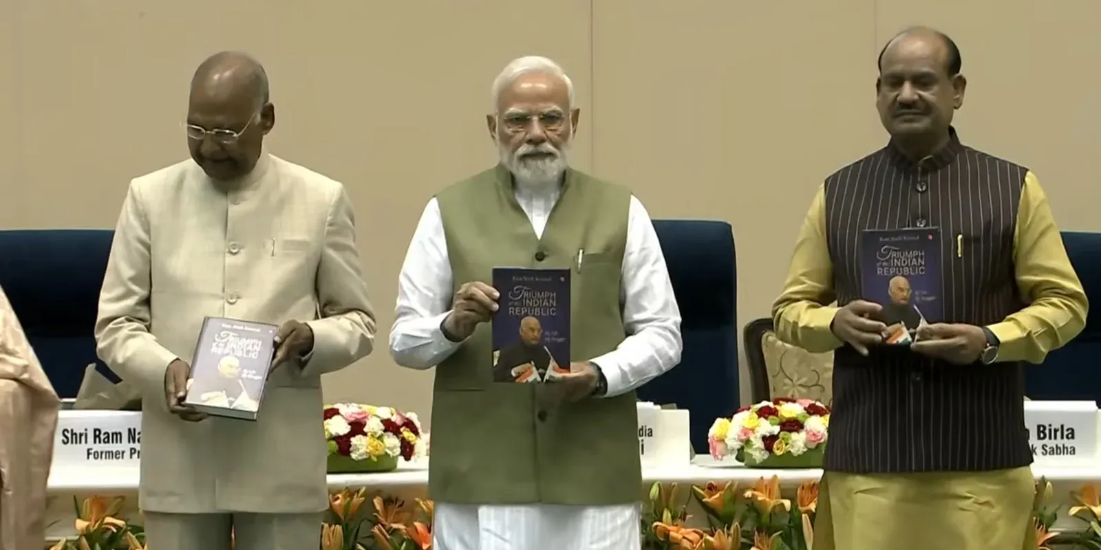 रामनाथ कोविंद की आत्मकथा 'ट्रायम्फ ऑफ द इंडियन रिपब्लिक' का विमोचन, PM मोदी और ओम बिरला रहे मौजूद