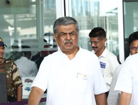 उमर खालिद को 'राष्ट्रवादी' बताने पर कर्नाटक में सियासी घमासान, BJP ने कांग्रेस पर साधा निशाना