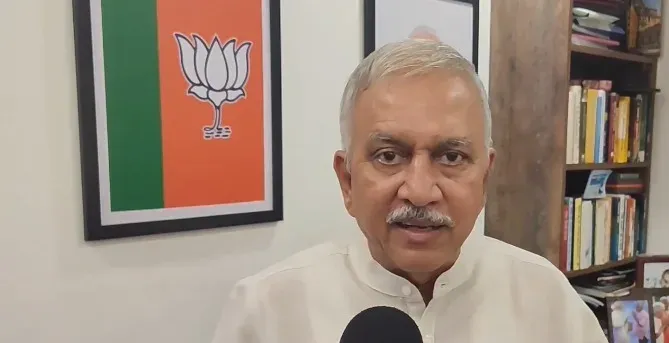 सोनिया गांधी की आत्मकथा विवाद: भाजपा बोली — 'किताब में देशहित के खिलाफ बातें थीं'