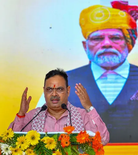 जयपुर में ड्रग विभाग की बड़ी कार्रवाई: 1 लाइसेंस रद्द, 4 निलंबित — श्री श्याम मेडिकोज पर गिरी गाज