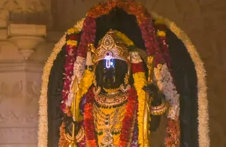 राम मंदिर चढ़ावा घोटाला: आठों आरोपी वीडियो कॉन्फ्रेंसिंग से अदालत में पेश, बैंकों को नोटिस जारी