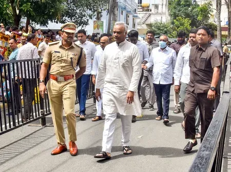 आरएसएस टिप्पणी मामले में कर्नाटक के गृह मंत्री प्रियांक खड़गे को स्पेशल कोर्ट का दूसरा समन, 1 अगस्त को पेशी