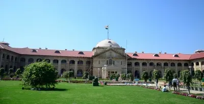 इलाहाबाद हाईकोर्ट का फैसला: स्कूल ड्रेस कोड में छात्र नहीं कर सकते बदलाव, हिजाब विवाद फिर गरमाया