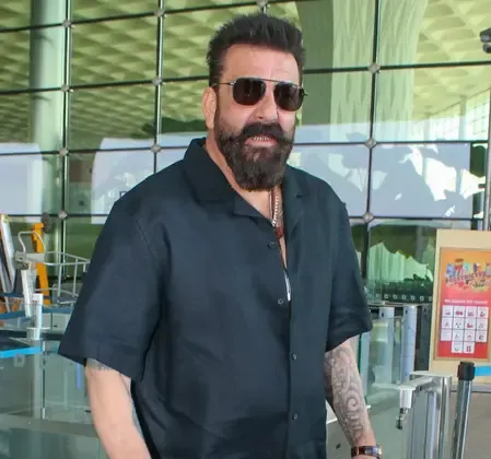 'सन ऑफ सरदार 2' के ट्रेलर पर संजय दत्त ने दी बधाई, कहा- 'हम साथ होते तो और भी मजा आता'