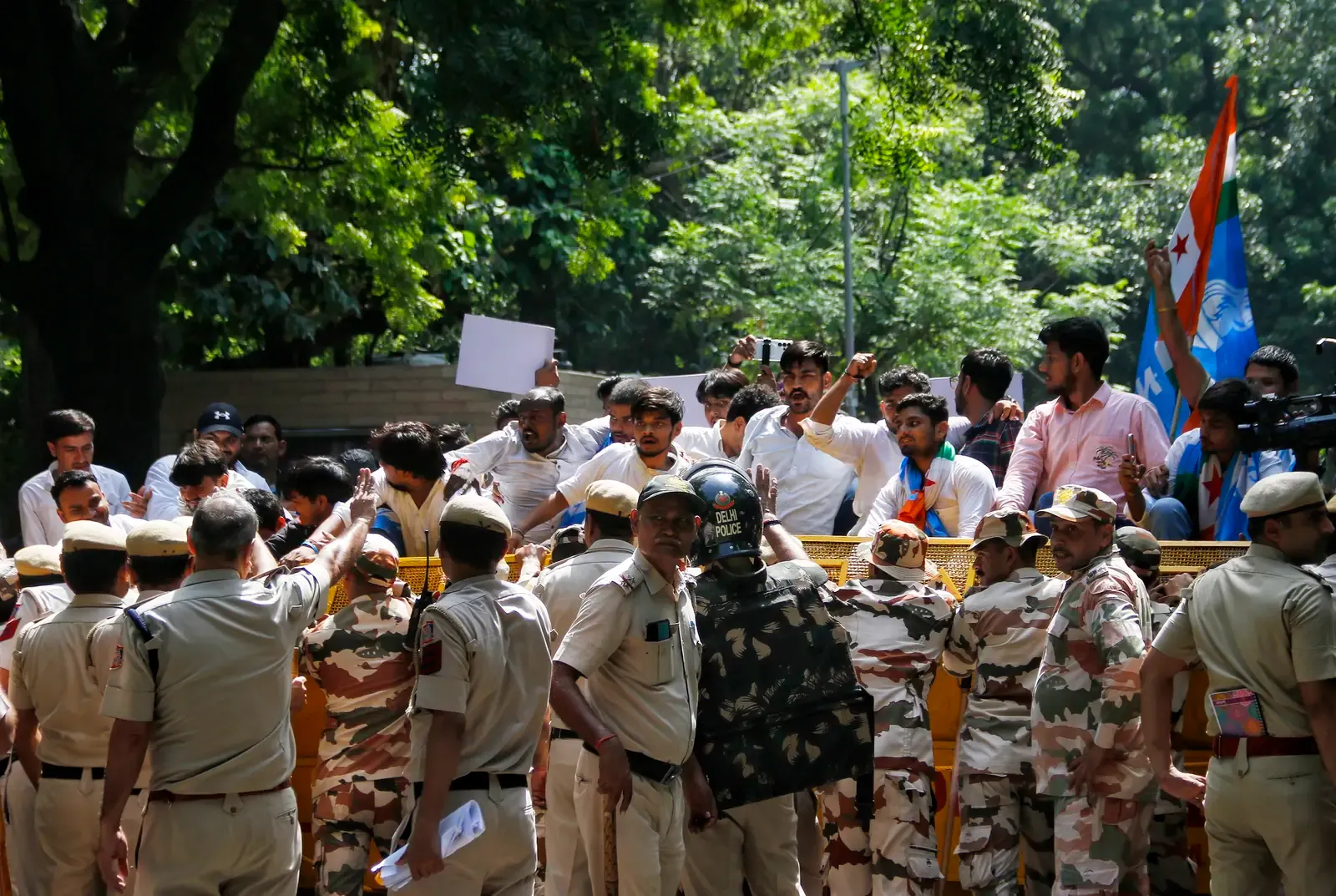 नई दिल्ली में धारा 163 लागू, जंतर-मंतर विरोध प्रदर्शन पर रोक; 1,000 से अधिक हिरासत में