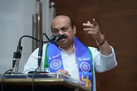 महिला आरक्षण विधेयक का समर्थन करने के लिए राजनीतिक मतभेदों को दरकिनार करें : बोम्मई