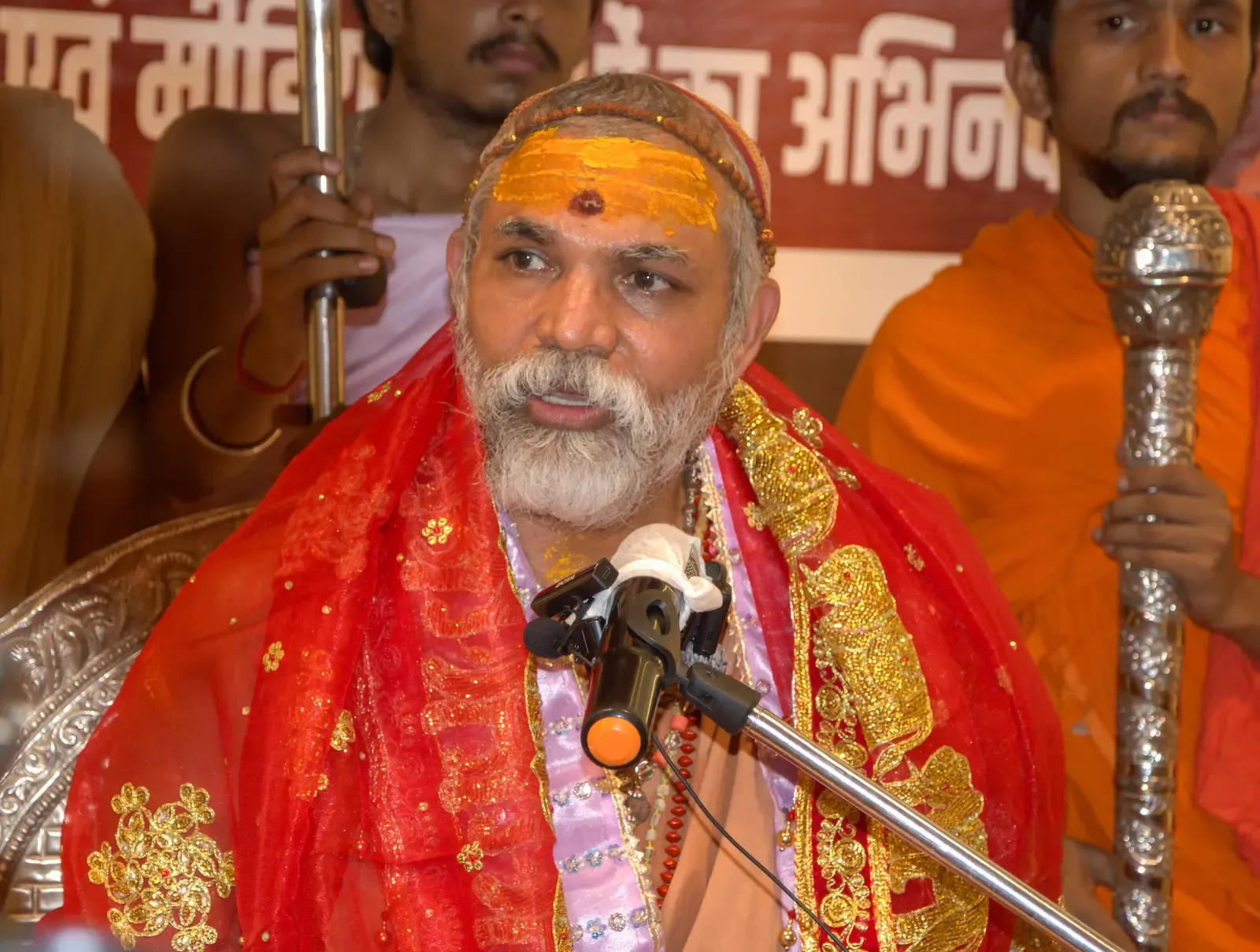 स्वामी अविमुक्तेश्वरानंद ने दिग्विजय सिंह की 'सत्य सनातन स्वाभिमान यात्रा' को दिया समर्थन, 20 अक्टूबर से उज्जैन से होगी शुरुआत
