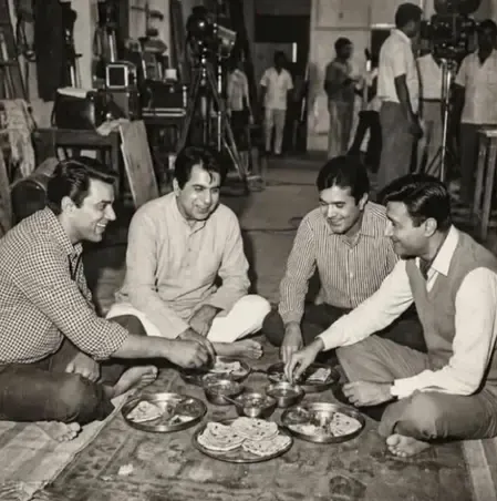 दिलीप कुमार, धर्मेंद्र, देव आनंद और राजेश खन्ना की एआई तस्वीर वायरल, पोस्ट करने पर ट्रोल हुए शेखर कपूर