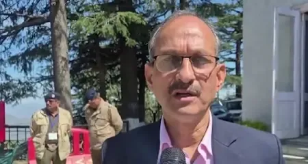 शिमला: भाजपा नेताओं ने की कर्नाटक के विधायकों को मुफ्त आईपीएल टिकट देने के फैसले की कड़ी आलोचना 