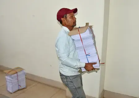 क्या टीएमसी सुप्रीम कोर्ट में एसआईआर के खिलाफ अपनी याचिका में दो सवाल उठाएगी?