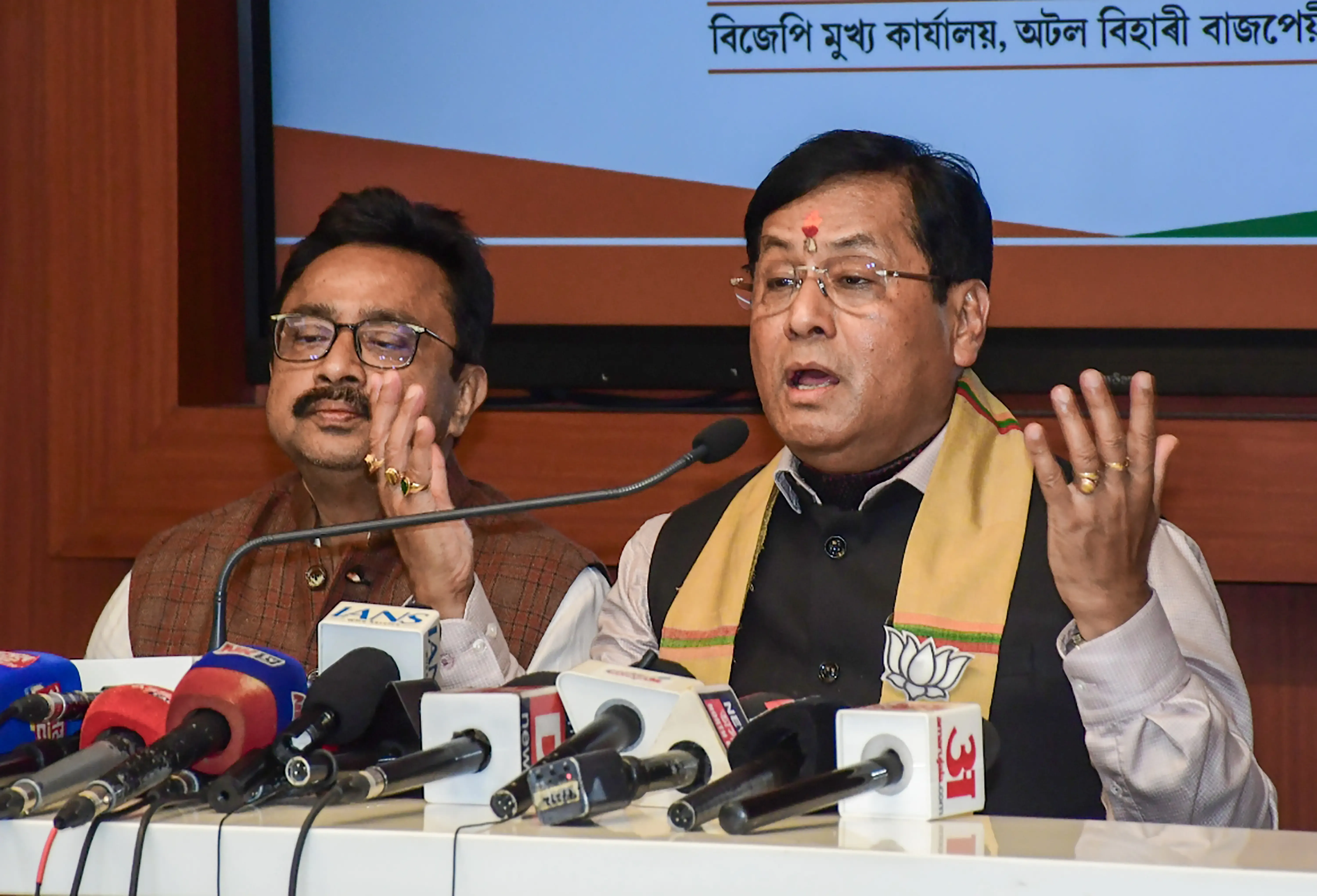 सर्बानंद सोनोवाल का कांग्रेस पर हमला, असम के सीएम पर आरोपों को किया खारिज